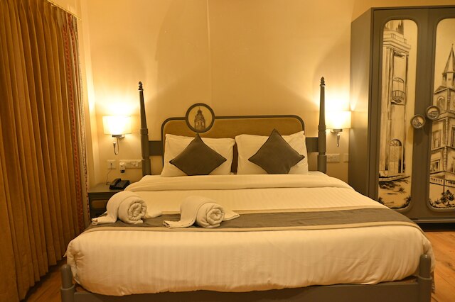 アナンダ メトロ コルカタ メトロポリタン