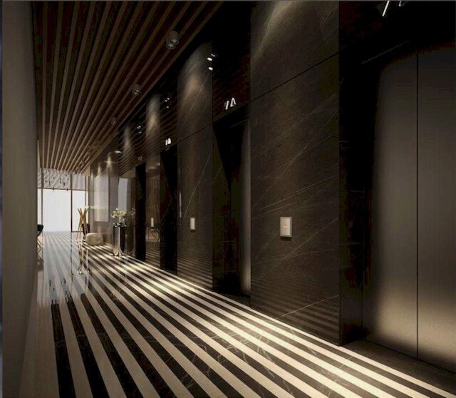 サンデー ラグジュアリー クリーク プレミア