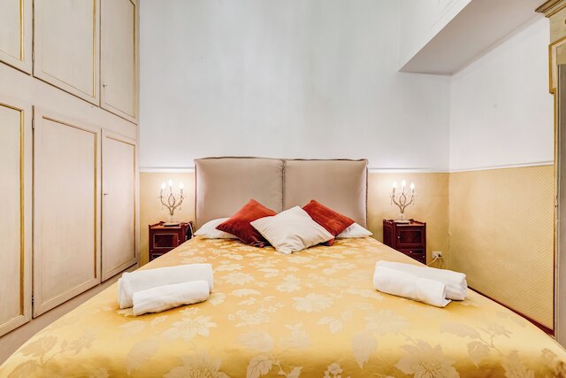 ヒストリカル アパートメント ニア ピアッツァ ナヴォーナ