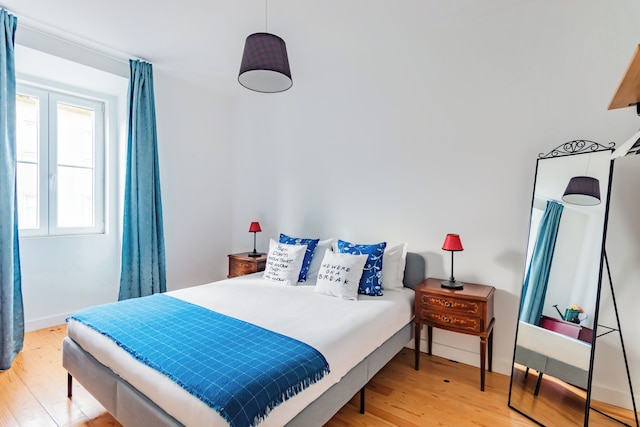 モニカズ プレイス、ア フレンズ インスパイアード フラット