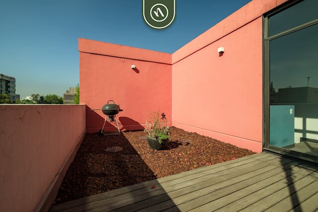 2BR コンド イン ローマノルテ - プライベートテラス