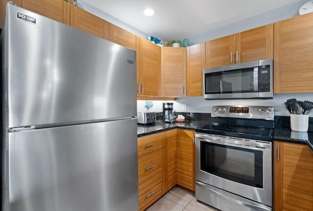 マウイ カマオレ, #l-201 2 ベッドルーム コンド