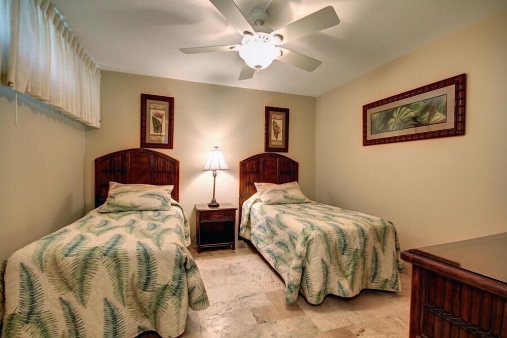 カマオレ ナル #304 2 ベッドルーム コンド