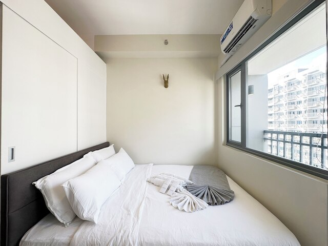 ジェムストーン ベッドルーム イン SMDC フェイム レジデンス