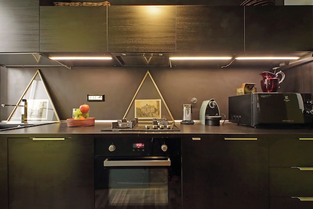 YCH インカンテヴォレ カーサ ア フォンターナ ディ トレヴィ