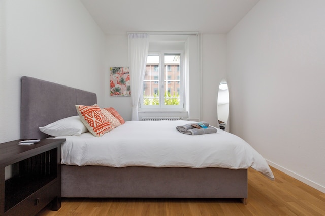 カヤ チューリッヒ エリザベーテンシュトラーセ