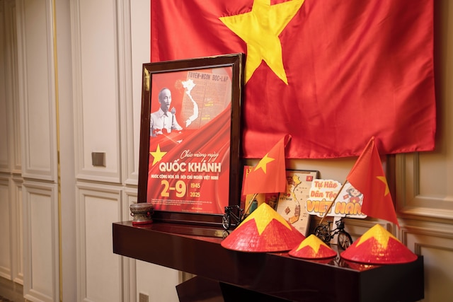 ル プルミエ ホテル & ルーフトップ バー