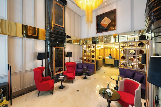 ル プルミエ ホテル & ルーフトップ バー