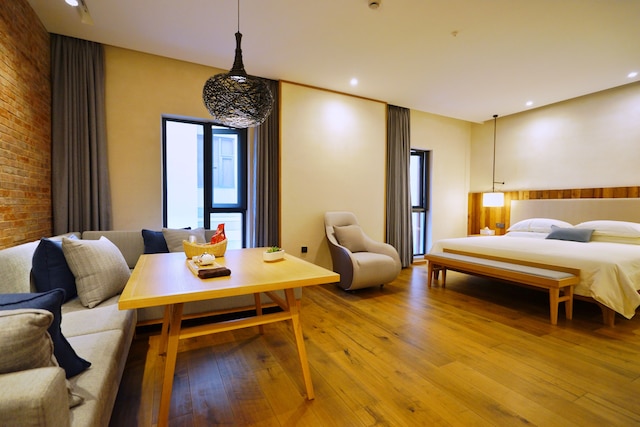 Cozylife Hotel Westlake