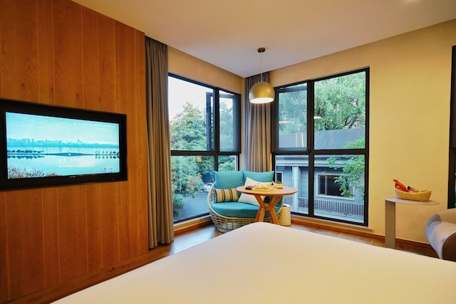 Cozylife Hotel Westlake