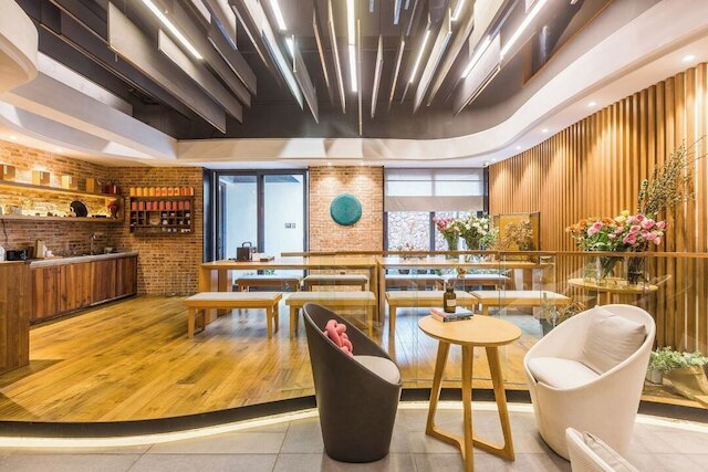 Cozylife Hotel Westlake