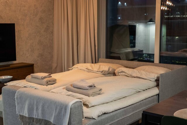 モダン 1 ベッドルーム アパートメント ウィズ ベスト ロケーション