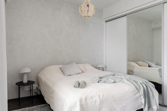 モダン 1 ベッドルーム アパートメント ウィズ ベスト ロケーション