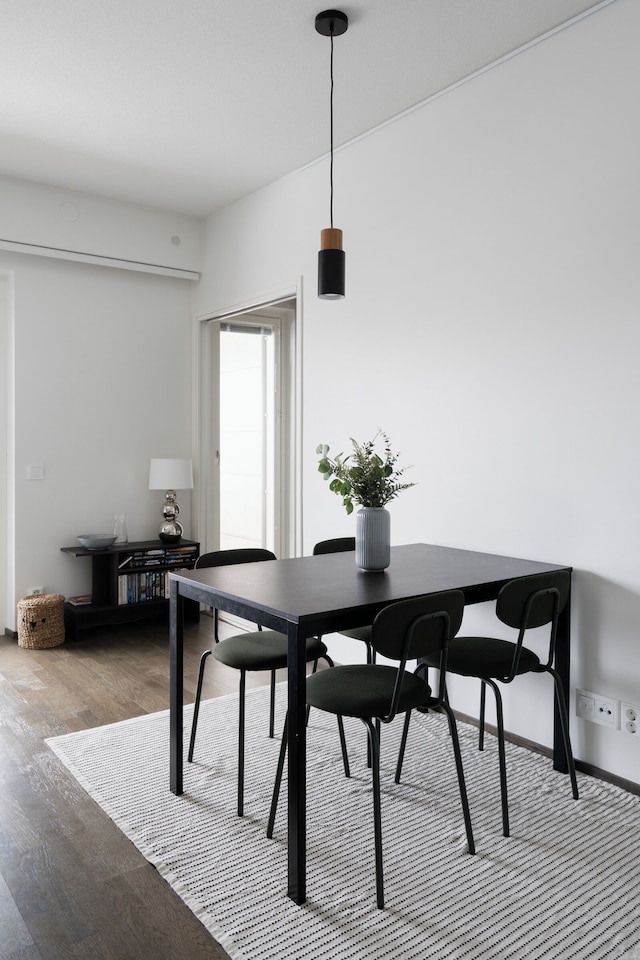 モダン 1 ベッドルーム アパートメント ウィズ ベスト ロケーション