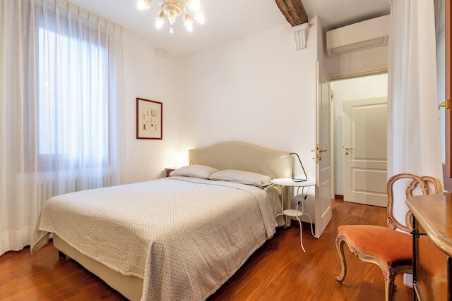 カ デッラ コメディア バイ ワンダフル イタリー