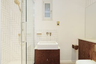 ケンジントン ガーデンズ アパートメンツ