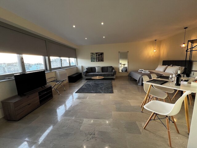 アテネ エクスペリエンス 1