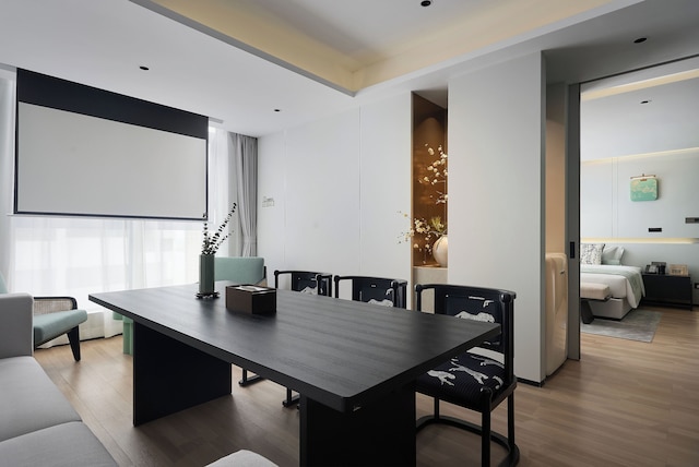 HUA クラブ スペース ビロング トゥ タイム