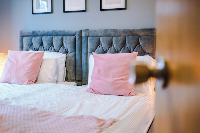 3ベッドルーム-スリープス6-ガーデン-バーベキュー-フリーパーキング-ペット