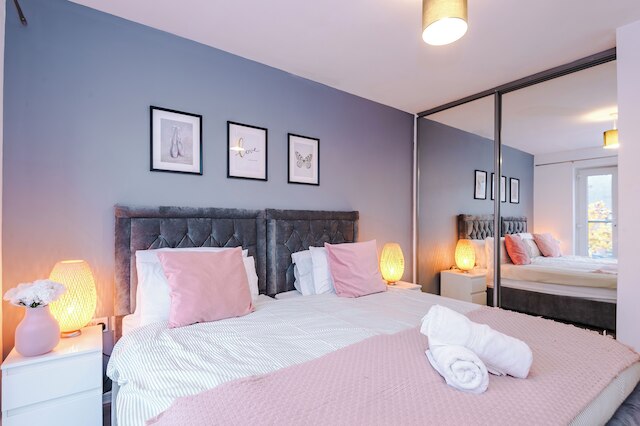 3ベッドルーム-スリープス6-ガーデン-バーベキュー-フリーパーキング-ペット