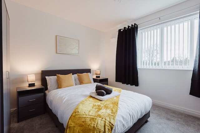 スペーシャス 3-ベッド ハウス ディズベリー マンチェスター