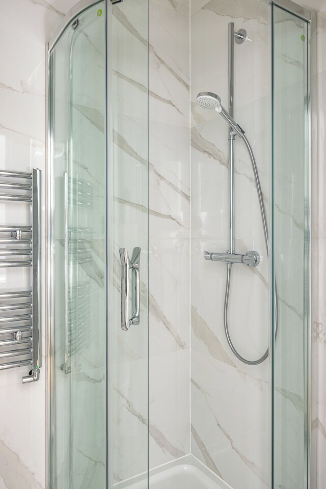 ピックザプレイス ケンジントン ラックス アパートメンツ