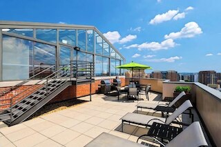 メトロ-フレンドリー DC アパートメンツ