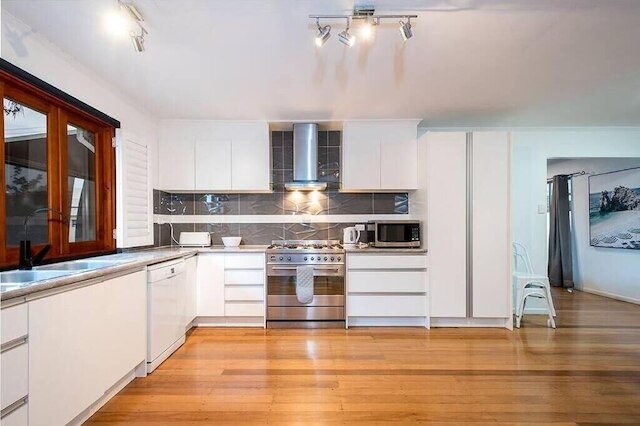 4 ベッドルーム ペット フレンドリー ホーム 200m トゥ クリーク