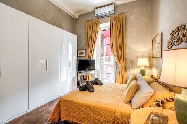 ワンダフル アパートメント ウィズ バルコニー イン ピアッツァ マルガナ