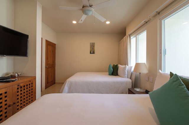 ヴィラ プンタ サム カンクン ビーチフロント ラグジュアリー