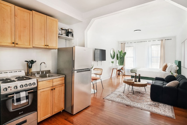 444-3d ブランドニュー XL スタジオ ヘルズ キッチン エレベーター