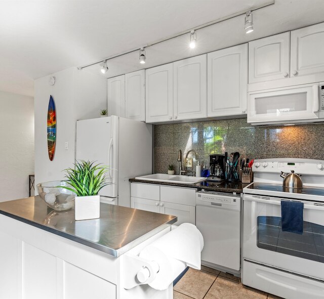 キヘイ カイ ナニ #13-131 1 ベッドルーム コンド