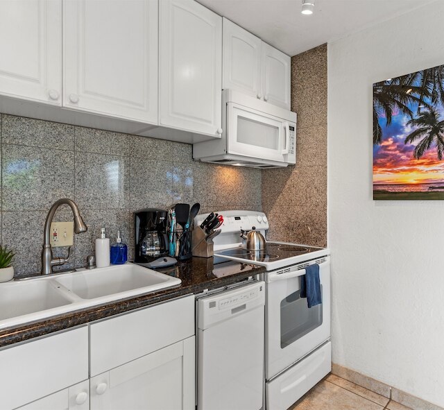 キヘイ カイ ナニ #13-131 1 ベッドルーム コンド