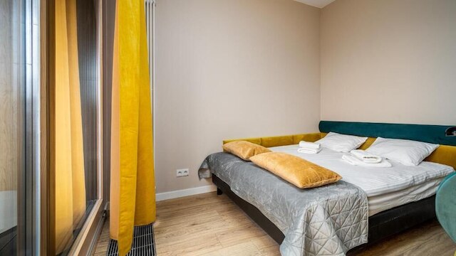 デラックス アパートメンツ