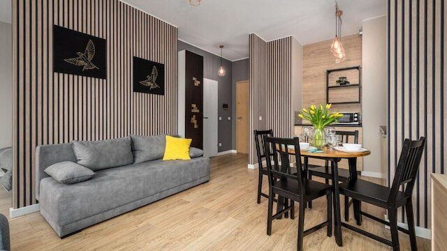 デラックス アパートメンツ