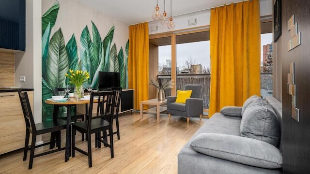 デラックス アパートメンツ