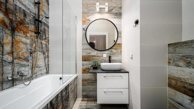 デラックス アパートメンツ