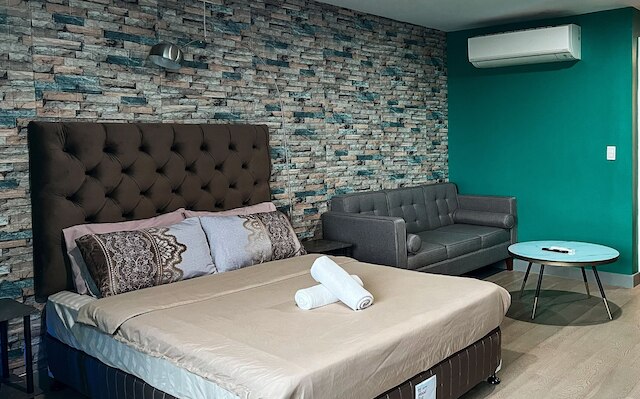 センチュリー スパイア