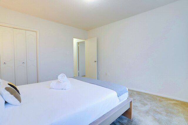 プライム クリスタル シティ アパートメンツ