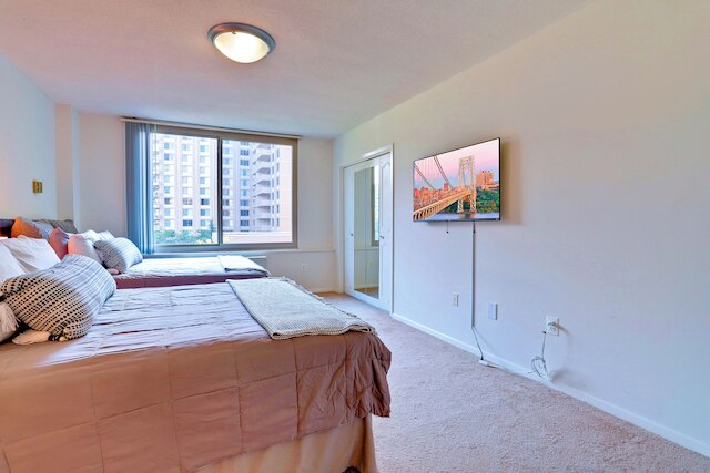 プライム クリスタル シティ アパートメンツ