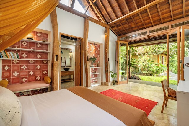 プライベート プール ヴィラ イン ウブド ウィズ ジャングル ビュー