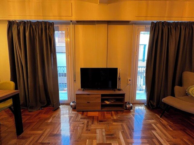 カリアティーズ ラグジュアリー アパートメント