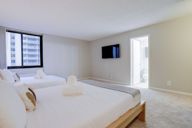 モダン アパートメント ニア エアポート & メトロ