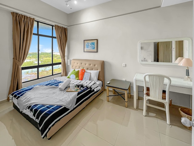 マラッカ マコタ ユニット