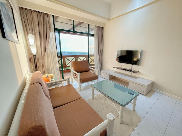 マラッカ マコタ ユニット