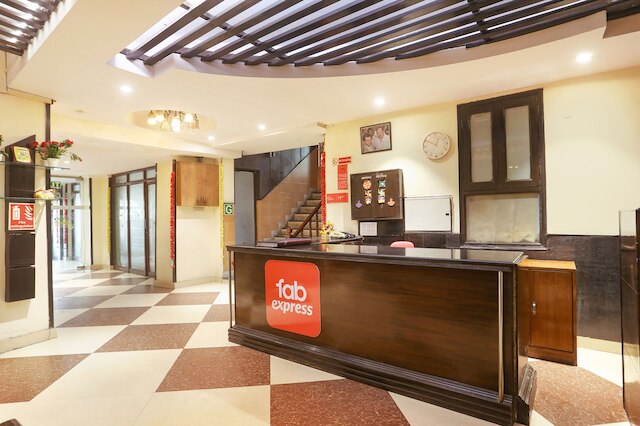 ファブエクスプレス ラジディープ パレス