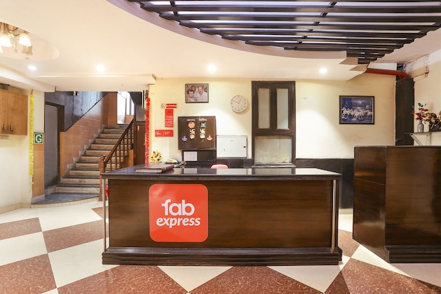 ファブエクスプレス ラジディープ パレス