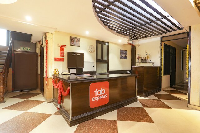 ファブエクスプレス ラジディープ パレス