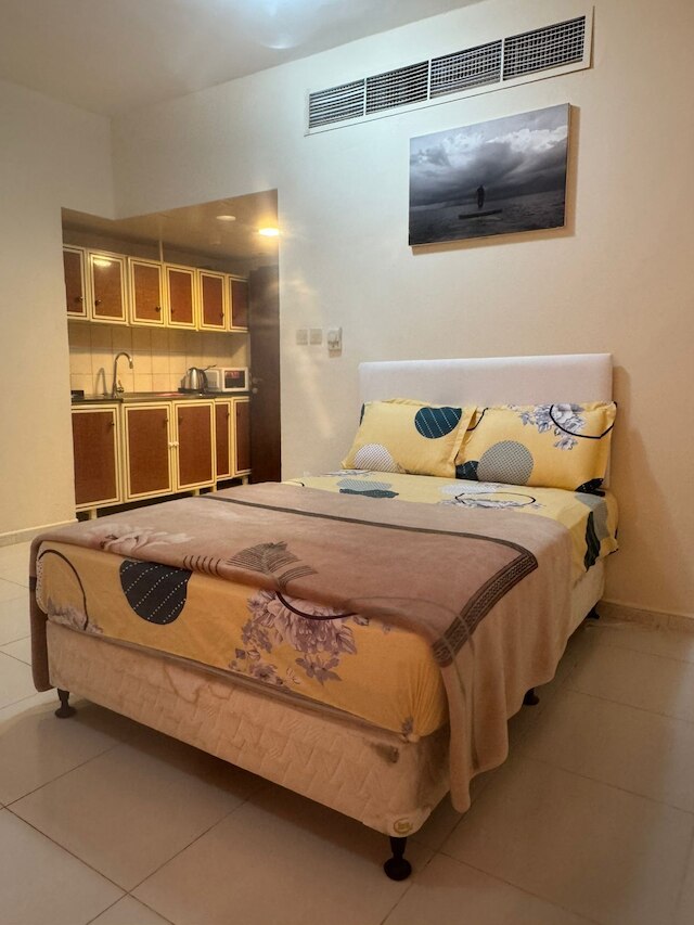 ファーニッシュド スタジオ アパートメント イン バールドバイ