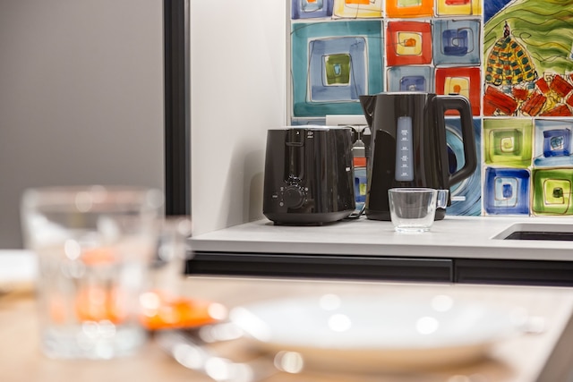 ポップ ハウス イン ザ ハート オブ サニット by ワンダフル イタリー